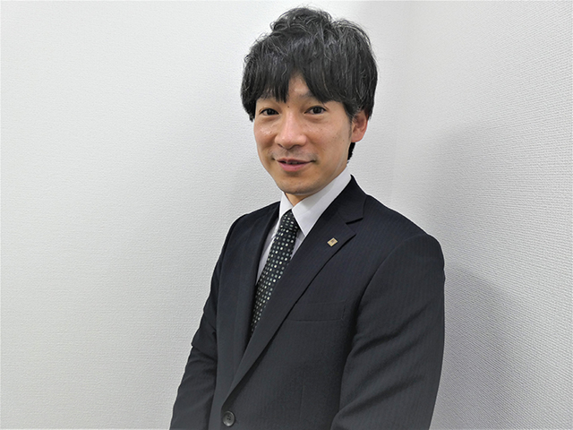 staff_05